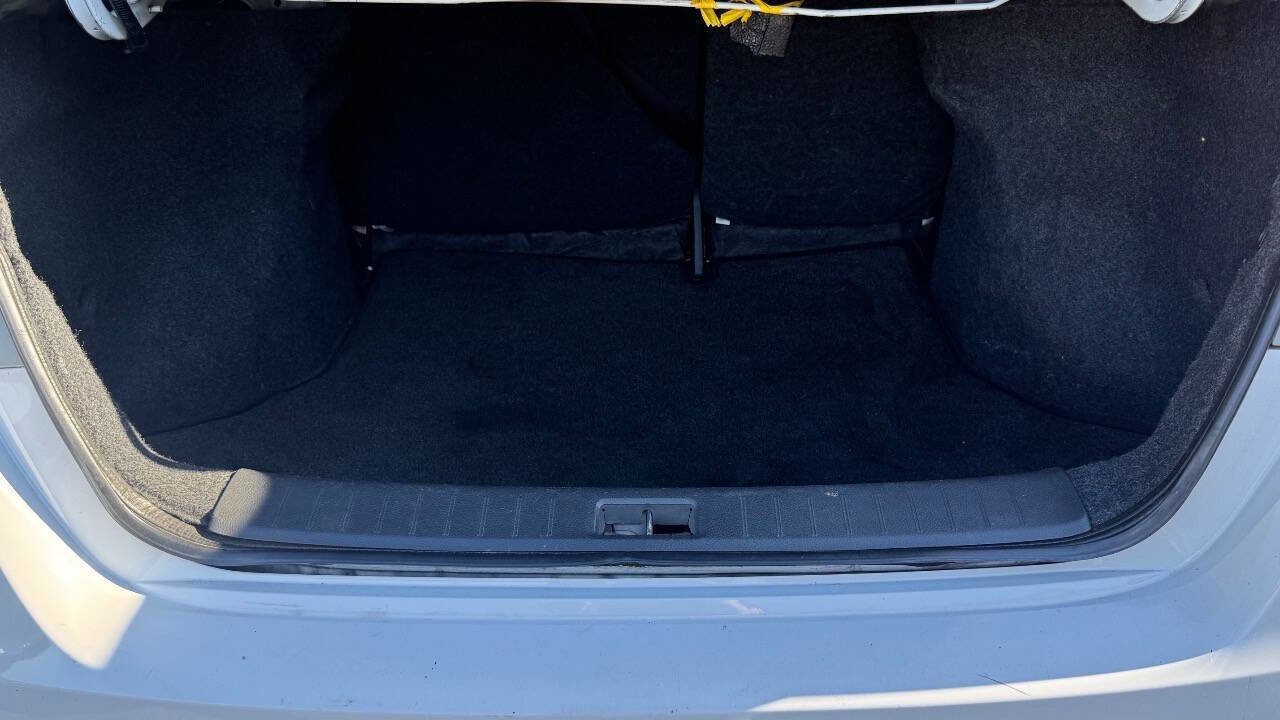 Used 2015 Nissan Sentra S FWD image 18