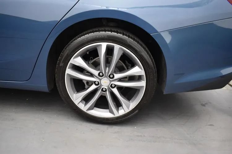 Used 2024 Chevrolet Malibu LT FWD image 35