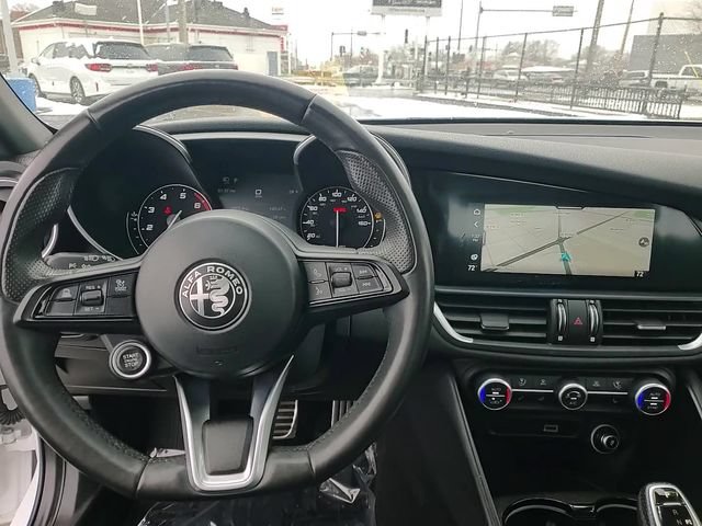 Used 2023 Alfa Romeo Giulia Ti AWD/4WD image 30