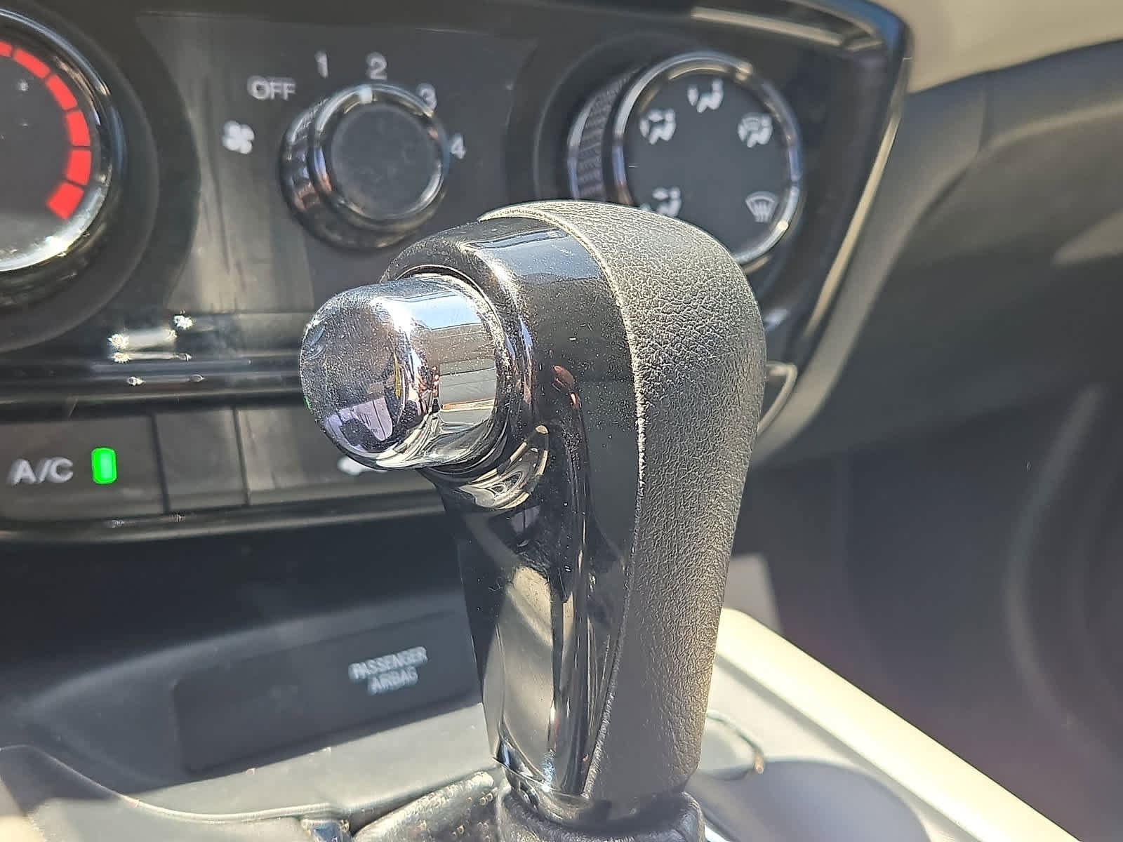 Certified 2022 Honda HR-V LX image 15