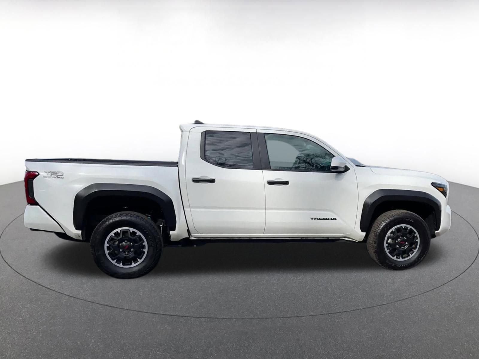 Used 2025 Toyota Tacoma TRD Off-Road image 16
