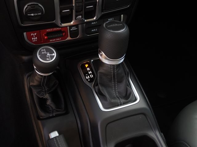 New 2026 Jeep Gladiator Mojave w/ Safety Group AWD/4WD image 24