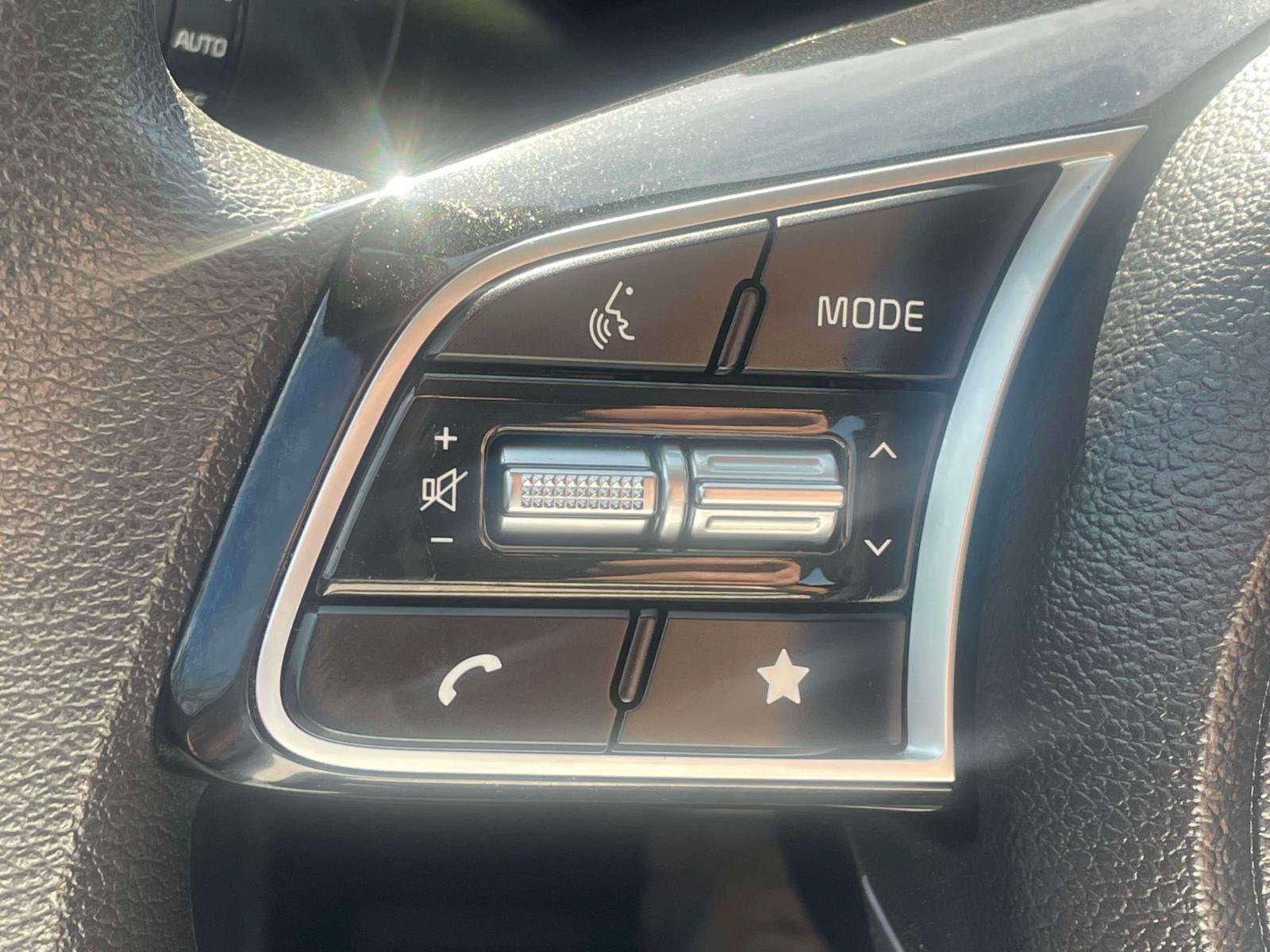 Used 2023 Kia Forte LXS w/ LXS Technology Package FWD image 18