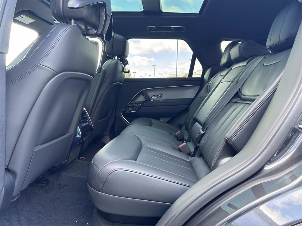New 2026 Land Rover Range Rover Sport SE image 12