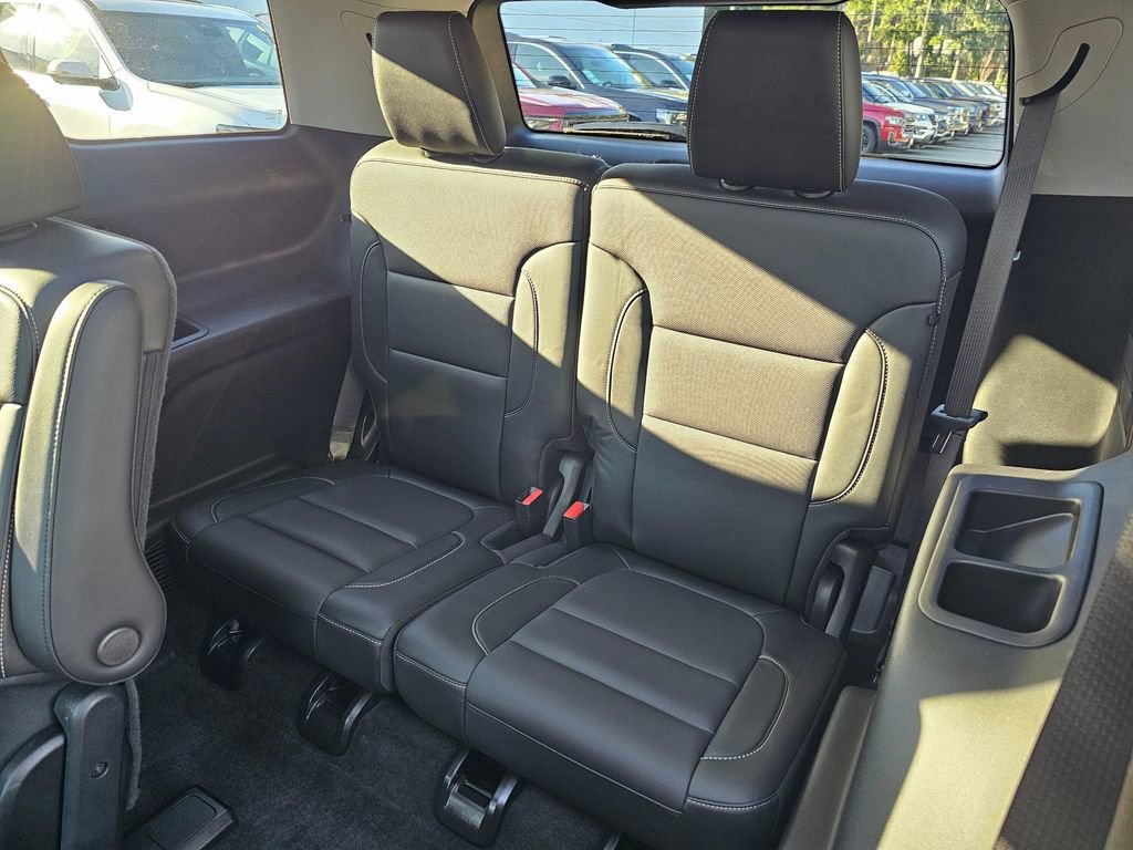 Used 2021 GMC Acadia SLT w/ Technology Package AWD/4WD image 18