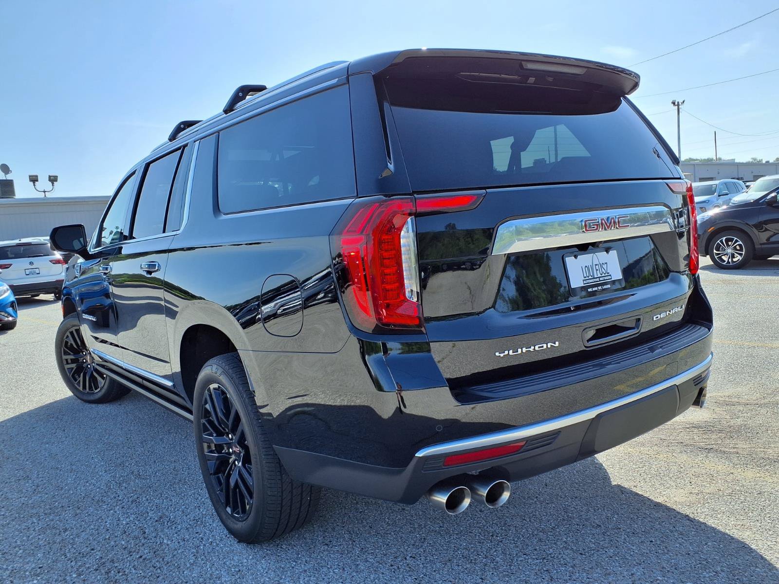 Used 2024 GMC Yukon XL Denali AWD/4WD image 40
