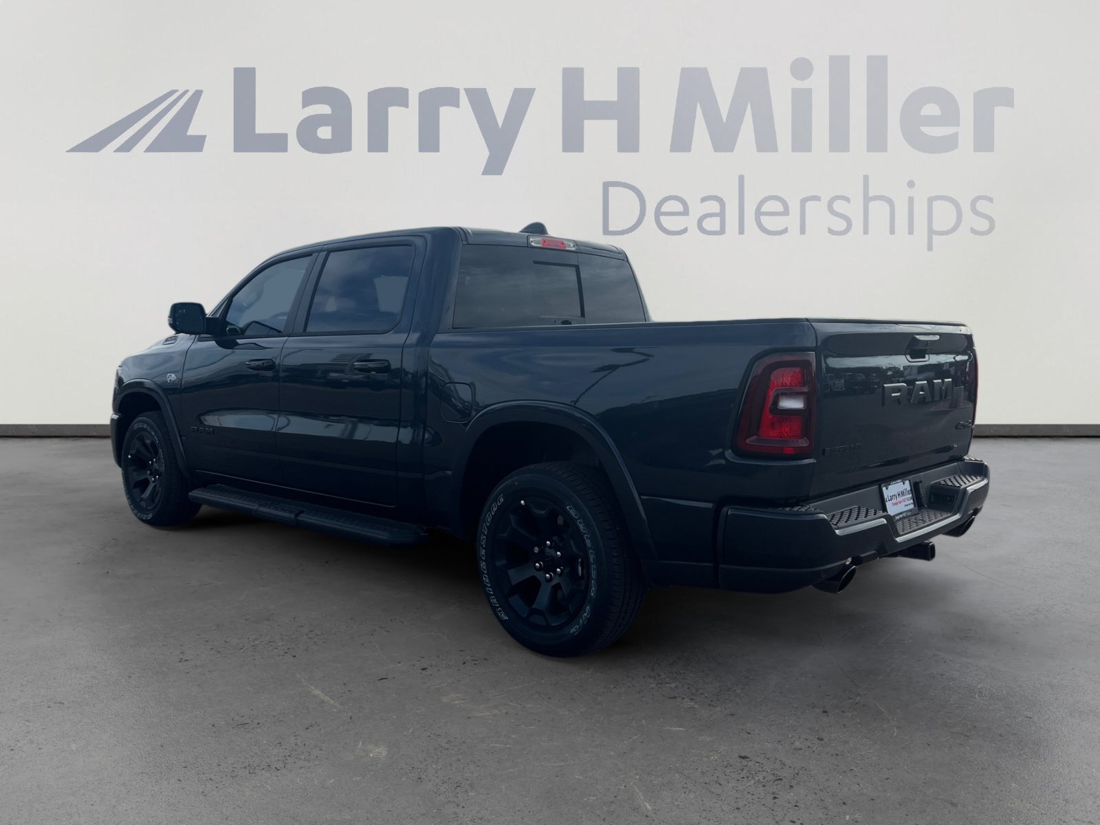 New 2026 RAM 1500 Big Horn AWD/4WD image 3