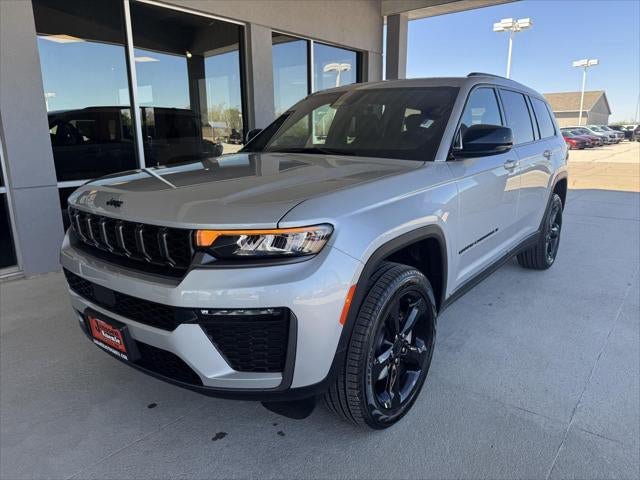 New 2026 Jeep Grand Cherokee L Limited w/ Limited Altitude Package AWD/4WD image 41