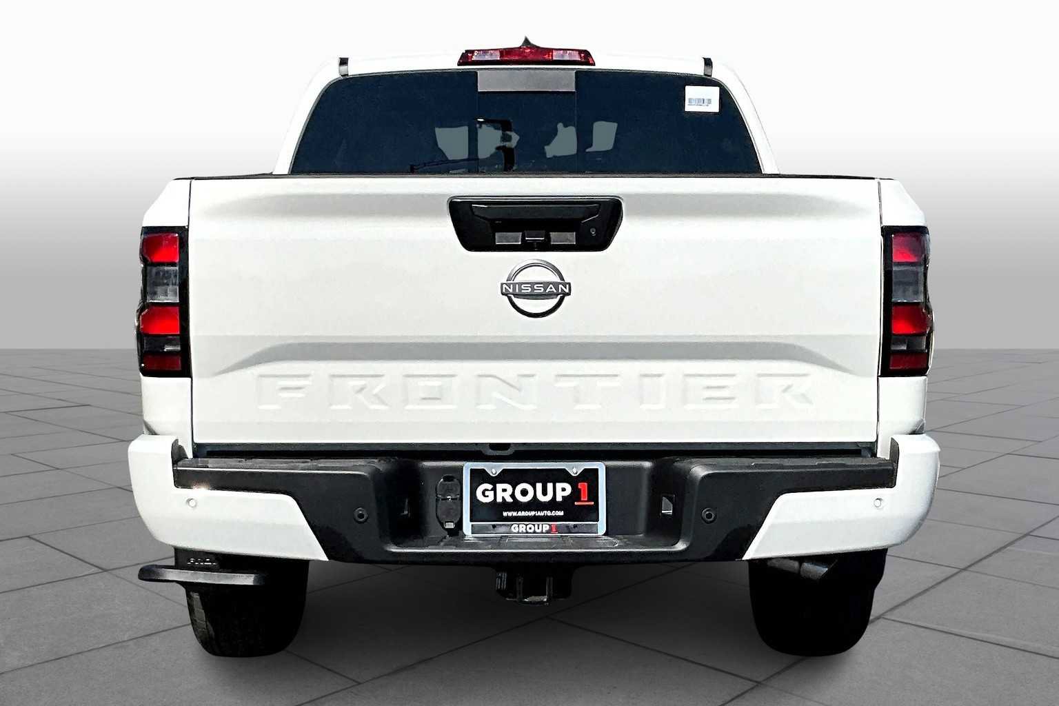 New 2026 Nissan Frontier SV image 4