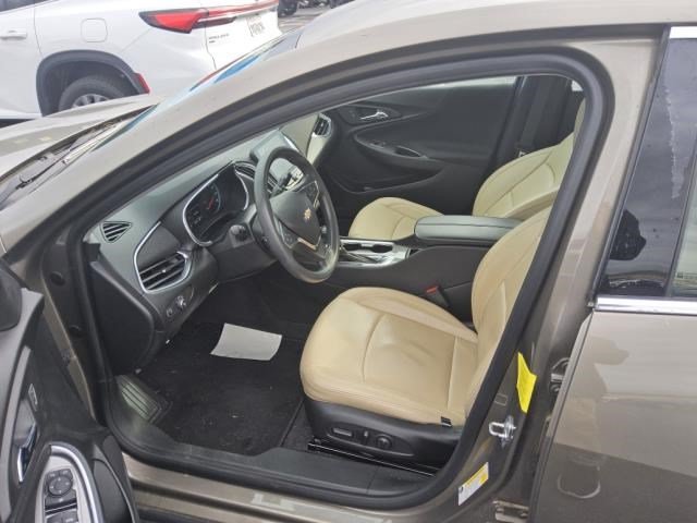 Used 2020 Chevrolet Malibu LT FWD image 17