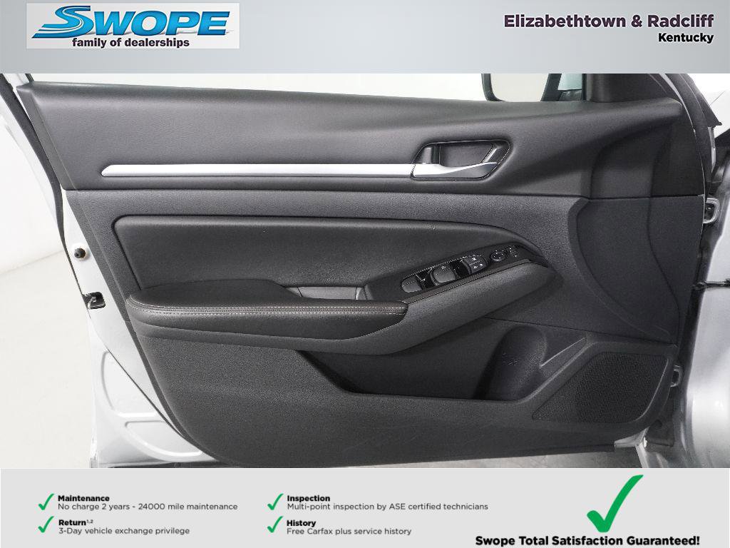 Used 2023 Nissan Altima 2.5 SV image 14