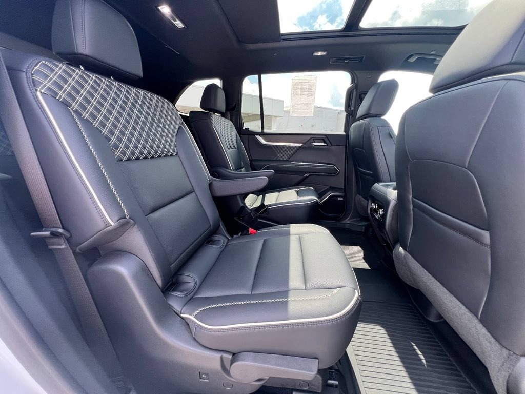 Used 2024 GMC Acadia Denali w/ Super Cruise Package AWD/4WD image 43