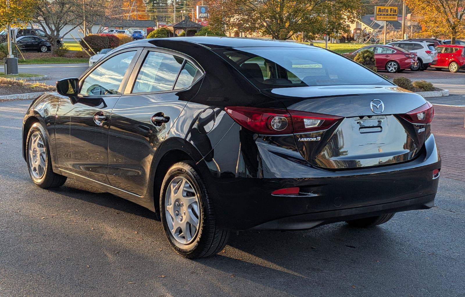 Used 2016 MAZDA MAZDA3 i Sport FWD image 8