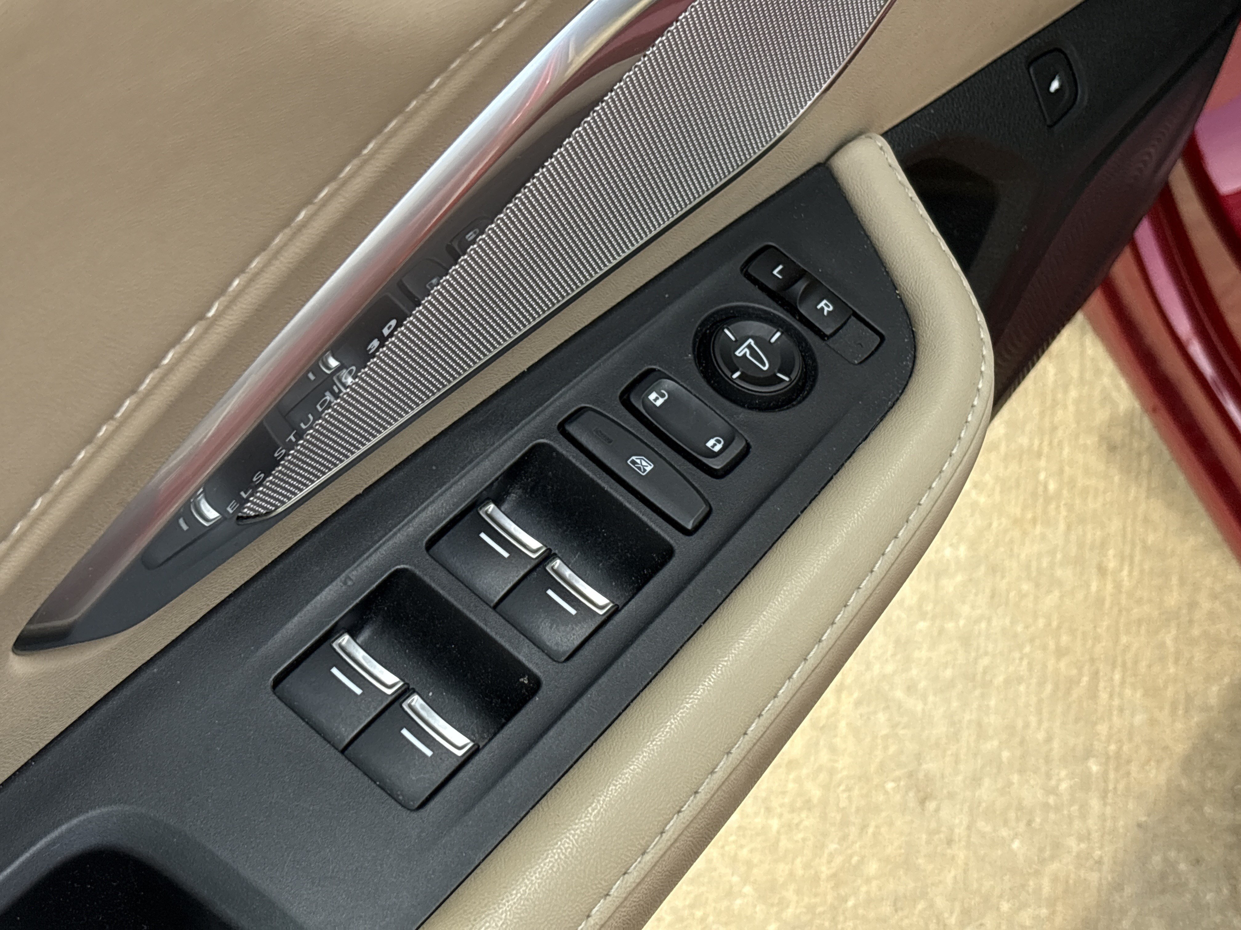 Used 2019 Acura RDX w/ Advance Package AWD/4WD image 15