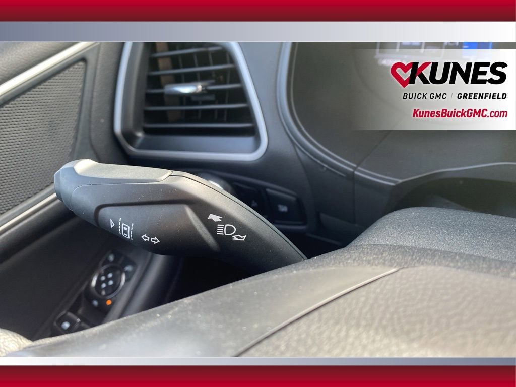 Used 2024 Ford Edge SEL image 24