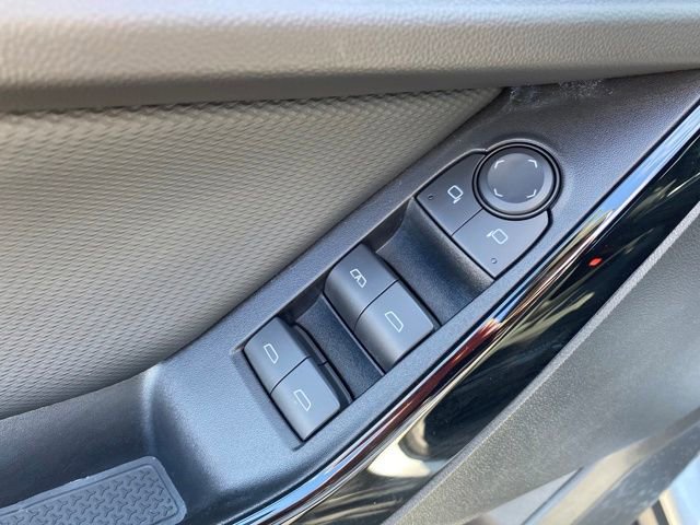 Used 2026 Chevrolet Equinox LT image 17