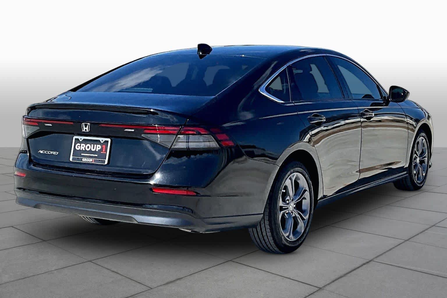 Used 2023 Honda Accord EX image 12