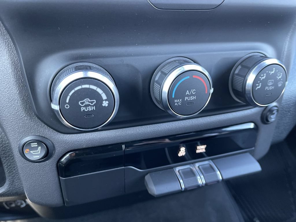 Used 2021 RAM 1500 Big Horn AWD/4WD image 18
