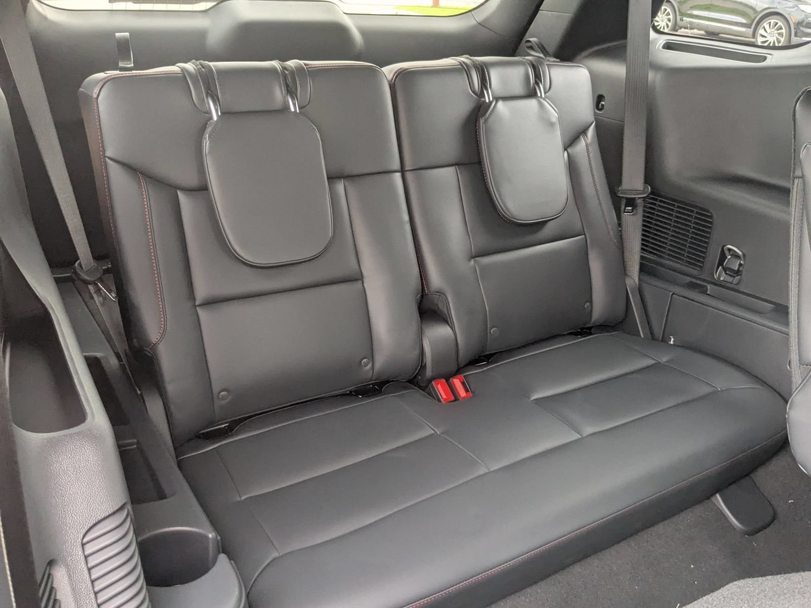 New 2026 Ford Explorer ST-Line w/ ST-Line Street Pack AWD/4WD image 40