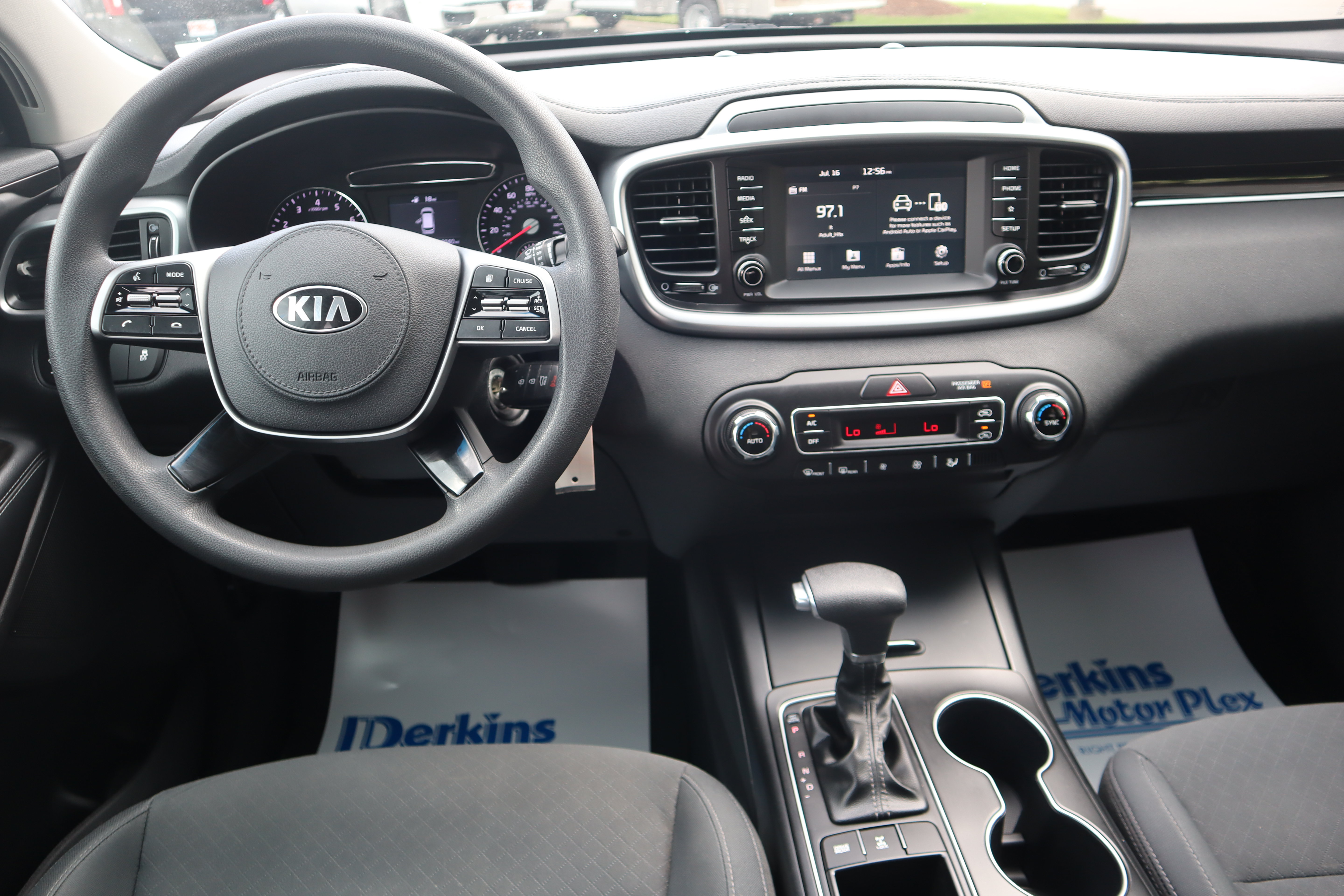 Used 2019 Kia Sorento AWD V6 image 12