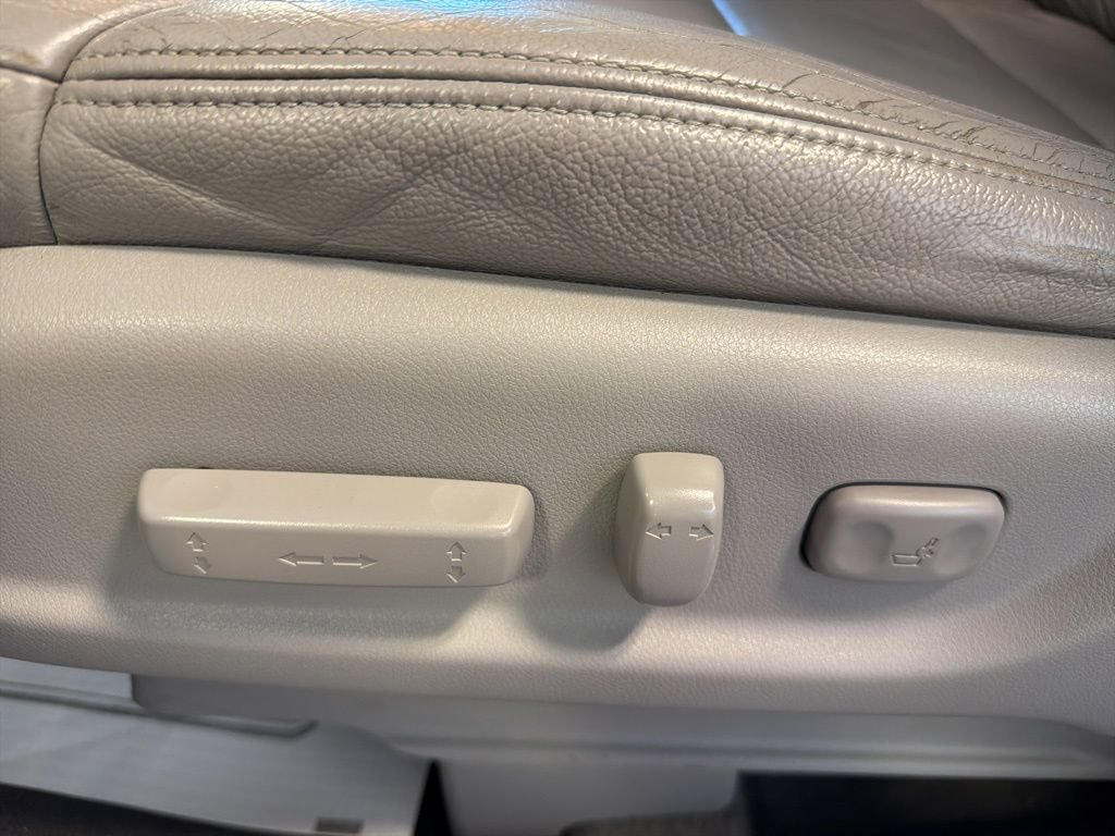 Used 2012 Honda CR-V EX-L image 23