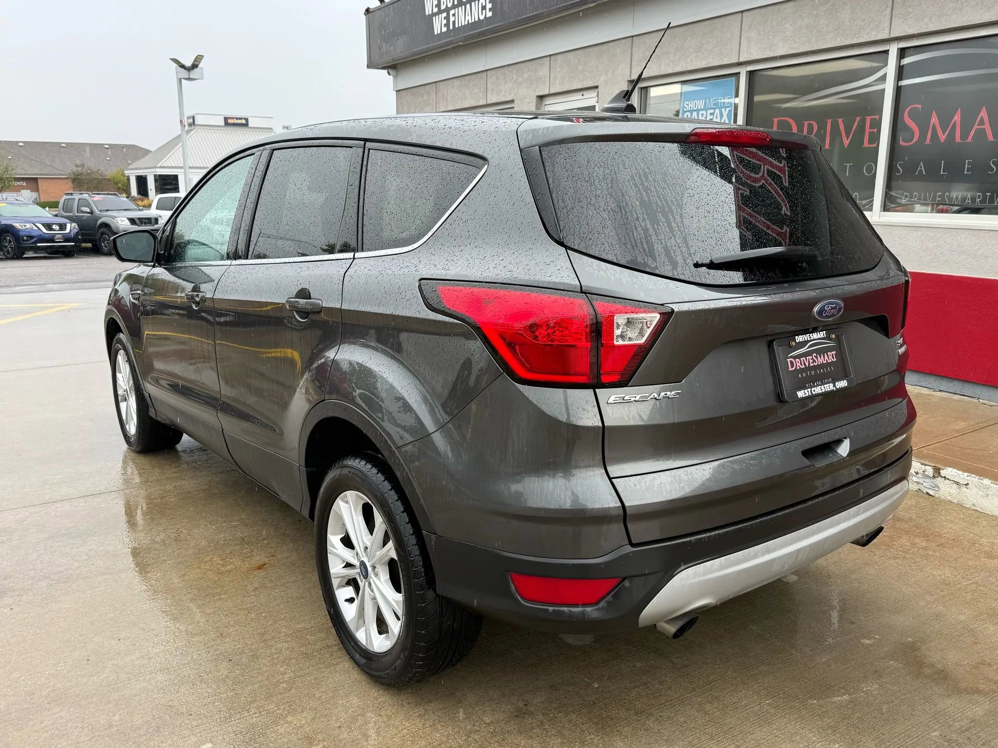 Used 2019 Ford Escape SE image 4