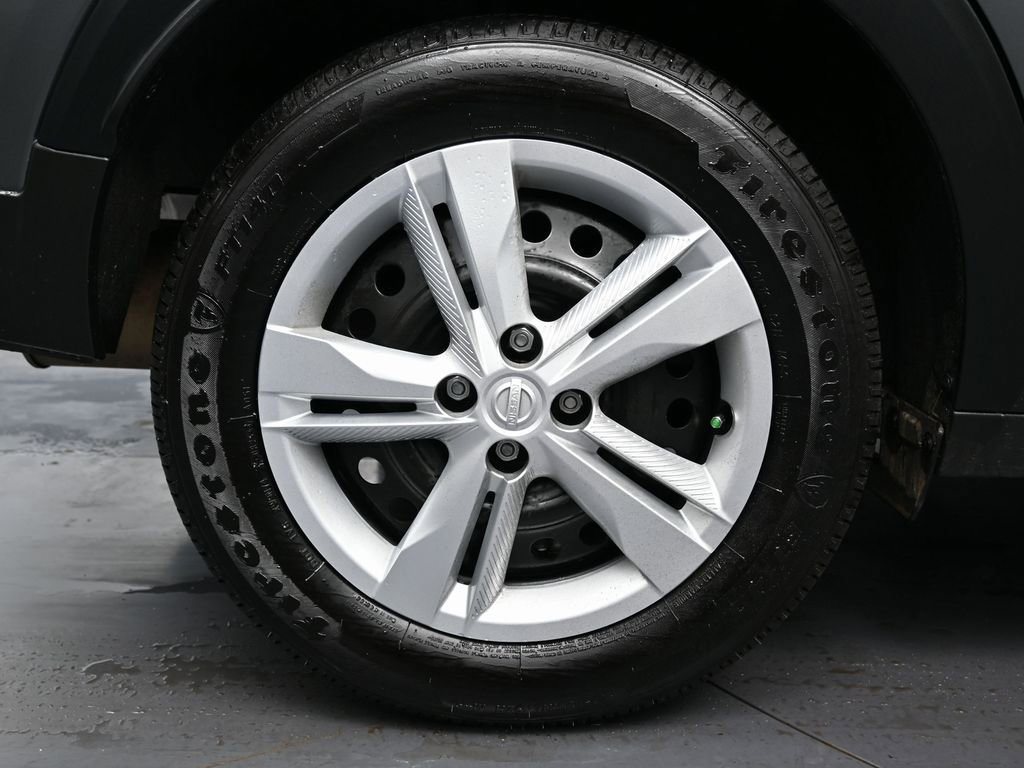 Used 2025 Nissan Kicks Play S image 13