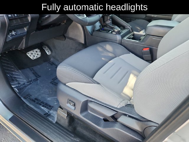 Used 2025 Toyota Tacoma TRD Sport AWD/4WD image 21