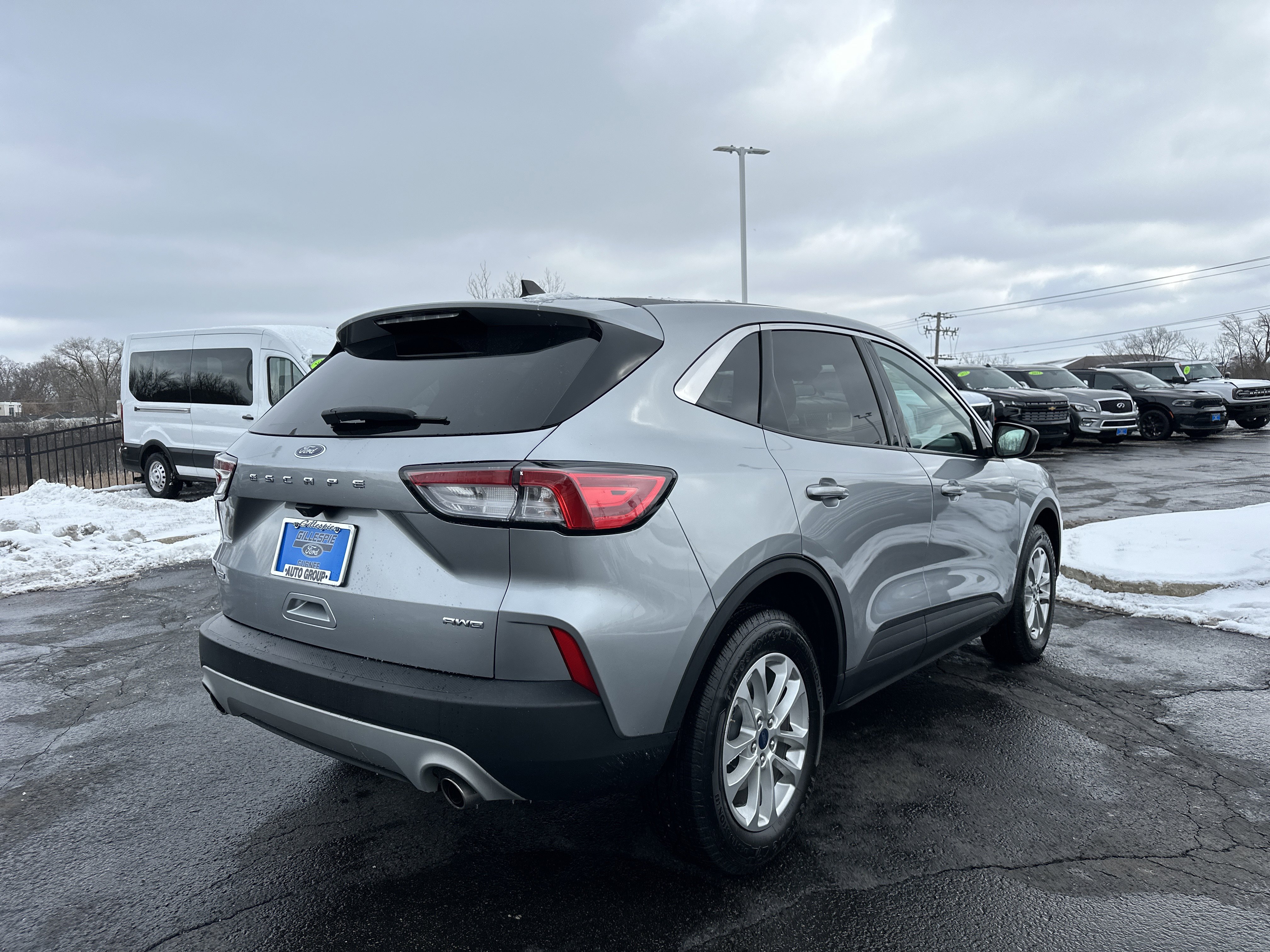 Used 2022 Ford Escape SE w/ Convenience Package image 3