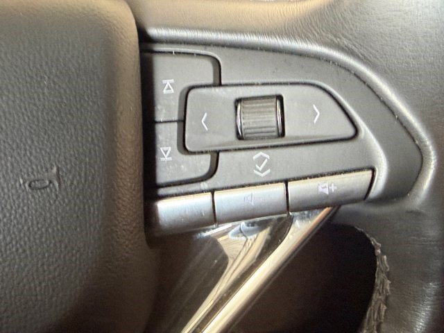 Certified 2024 Cadillac XT6 Premium Luxury FWD image 12