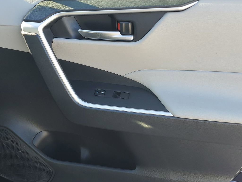Certified 2021 Toyota RAV4 XLE w/ Convenience Package image 44