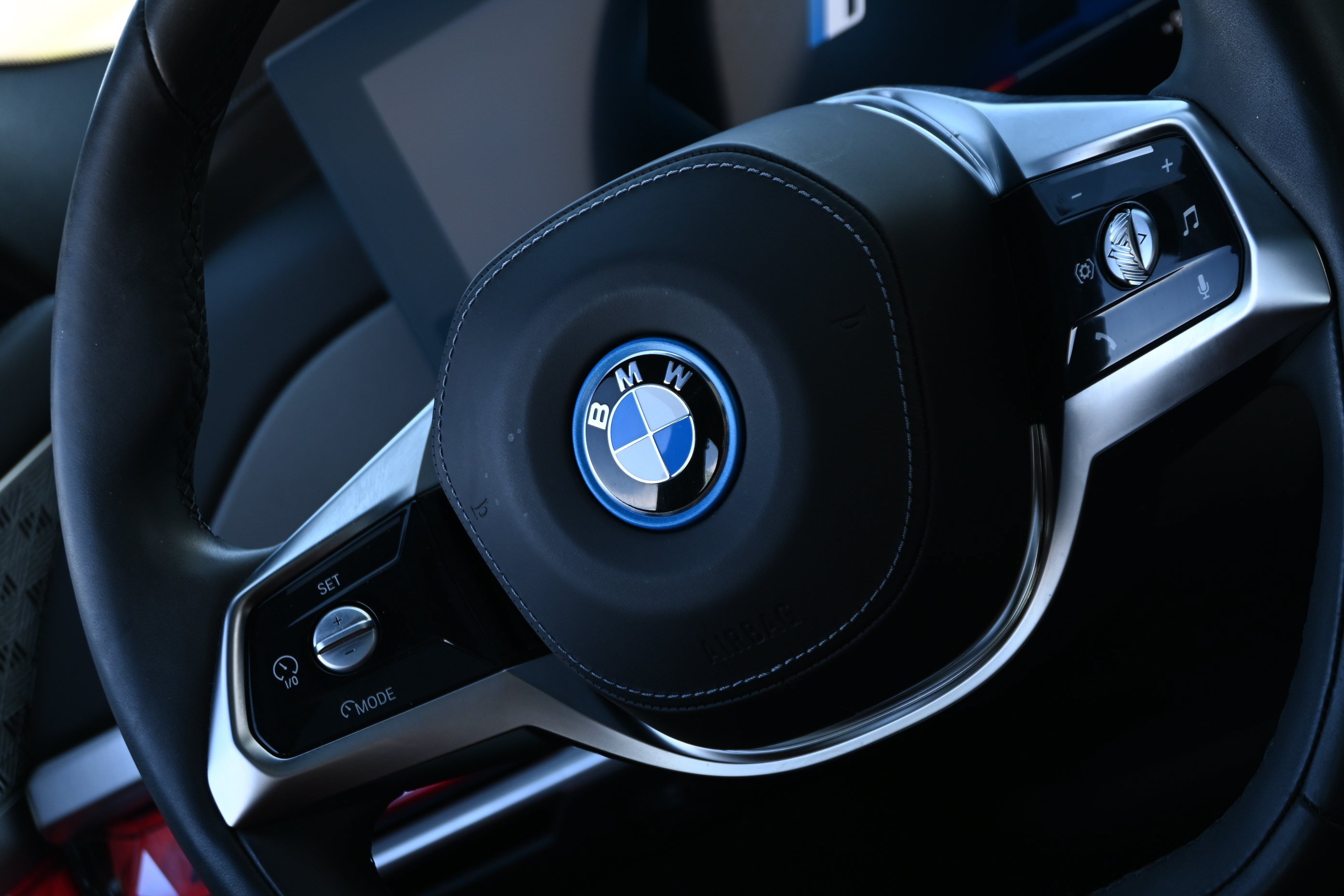 Certified 2023 BMW i7 xDrive60 w/ Executive Package 2 AWD/4WD image 26