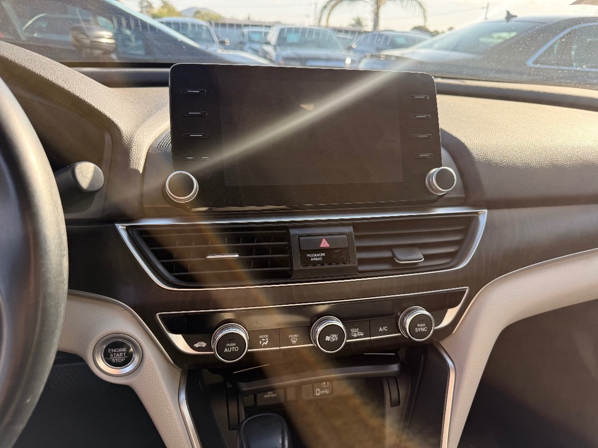 Used 2018 Honda Accord EX-L image 10