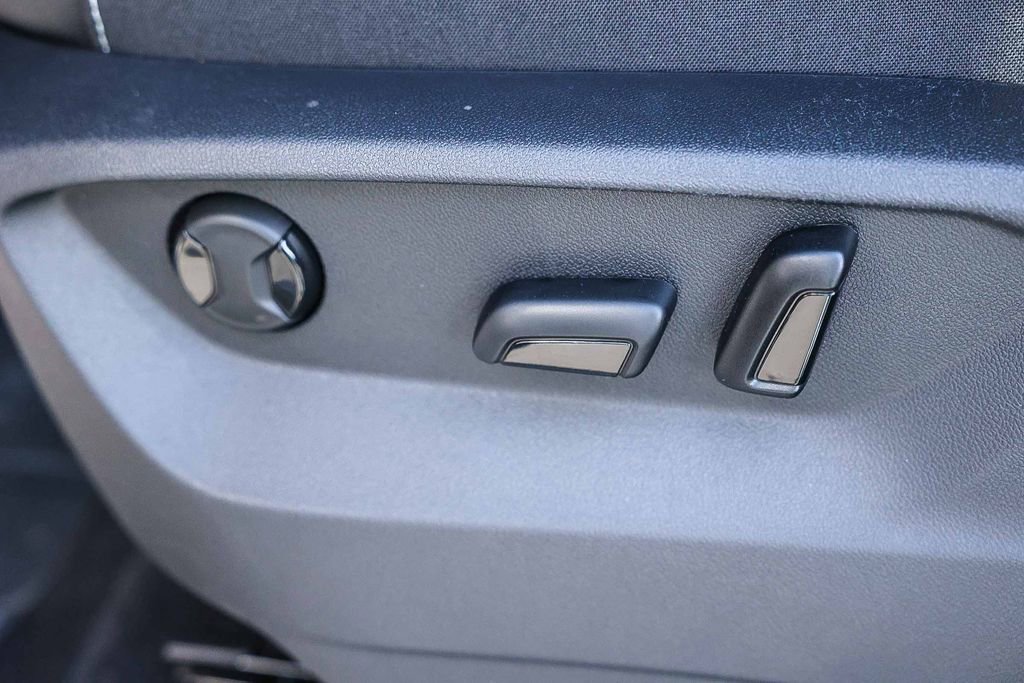 New 2026 Volkswagen Atlas SE image 30