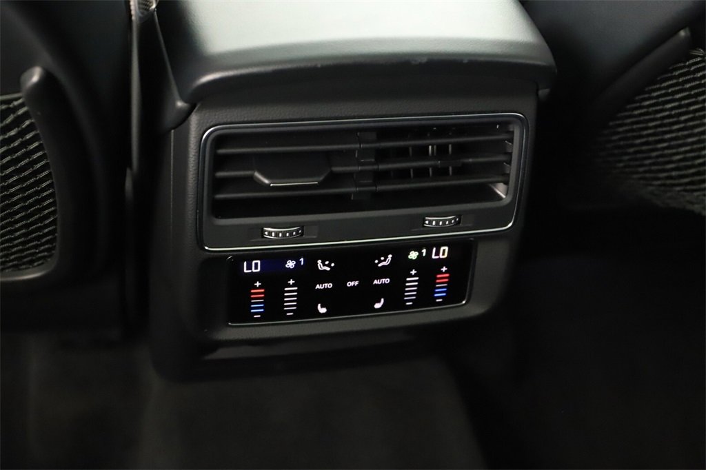 Certified 2023 Audi SQ7 Prestige image 22