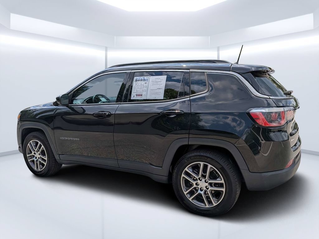 Used 2019 Jeep Compass Latitude FWD image 5