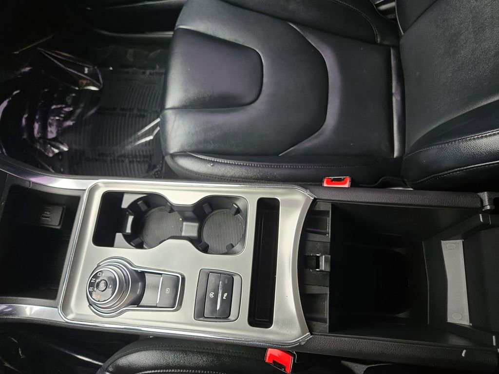 Used 2022 Ford Edge Titanium AWD/4WD image 24