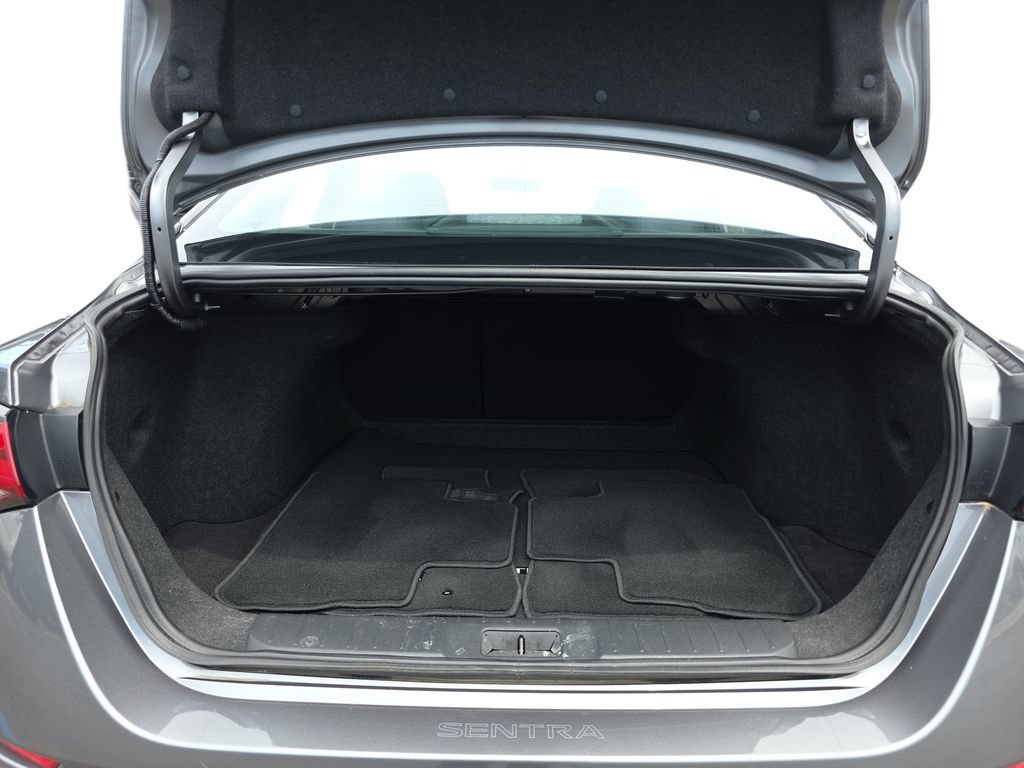 Used 2024 Nissan Sentra S FWD image 28