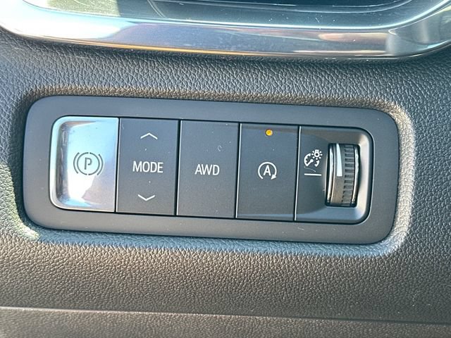 Used 2026 GMC Acadia Denali Ultimate w/ LPO, Floor Liner Package AWD/4WD image 26