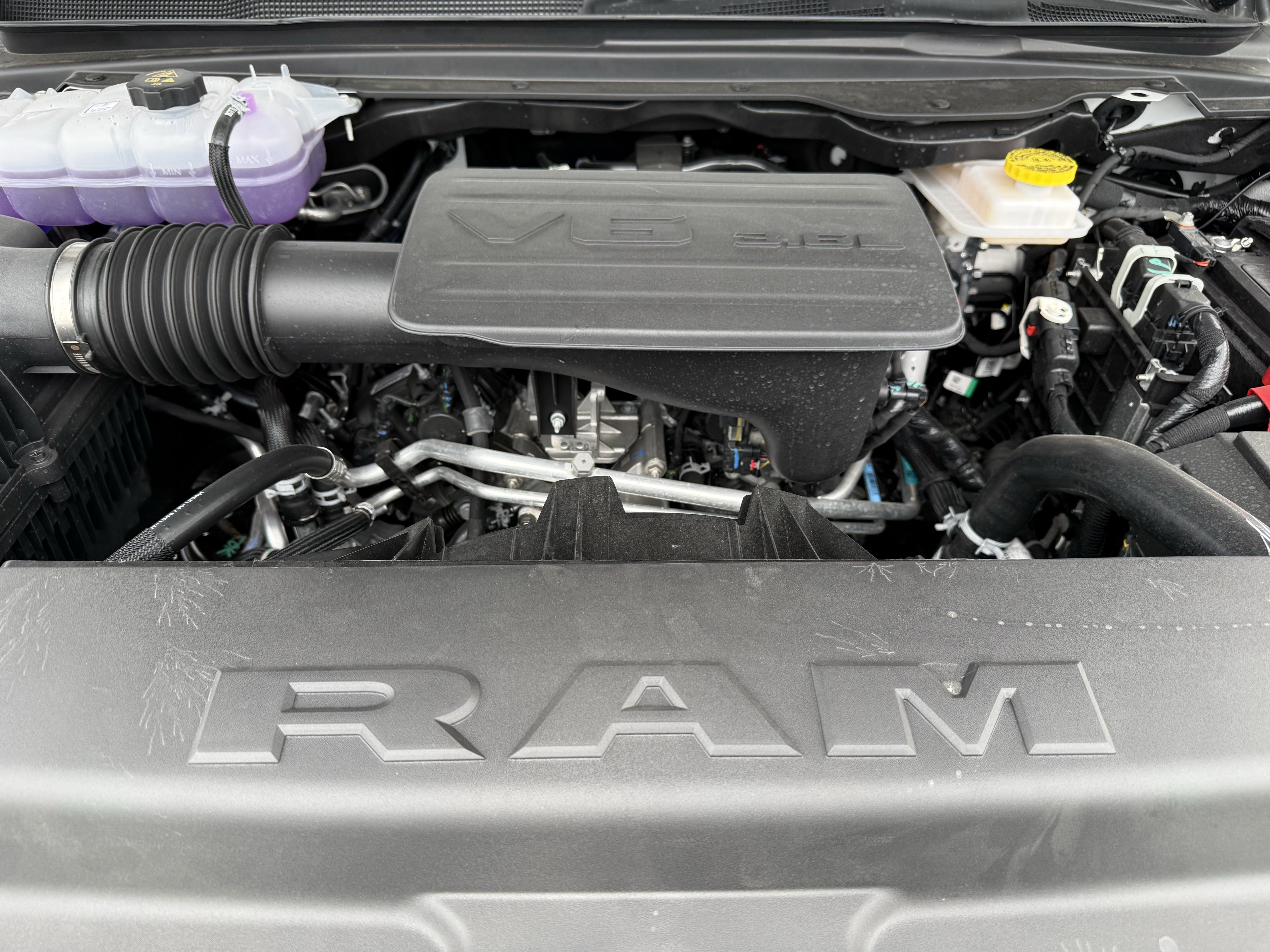 New 2026 RAM 1500 Express AWD/4WD image 34