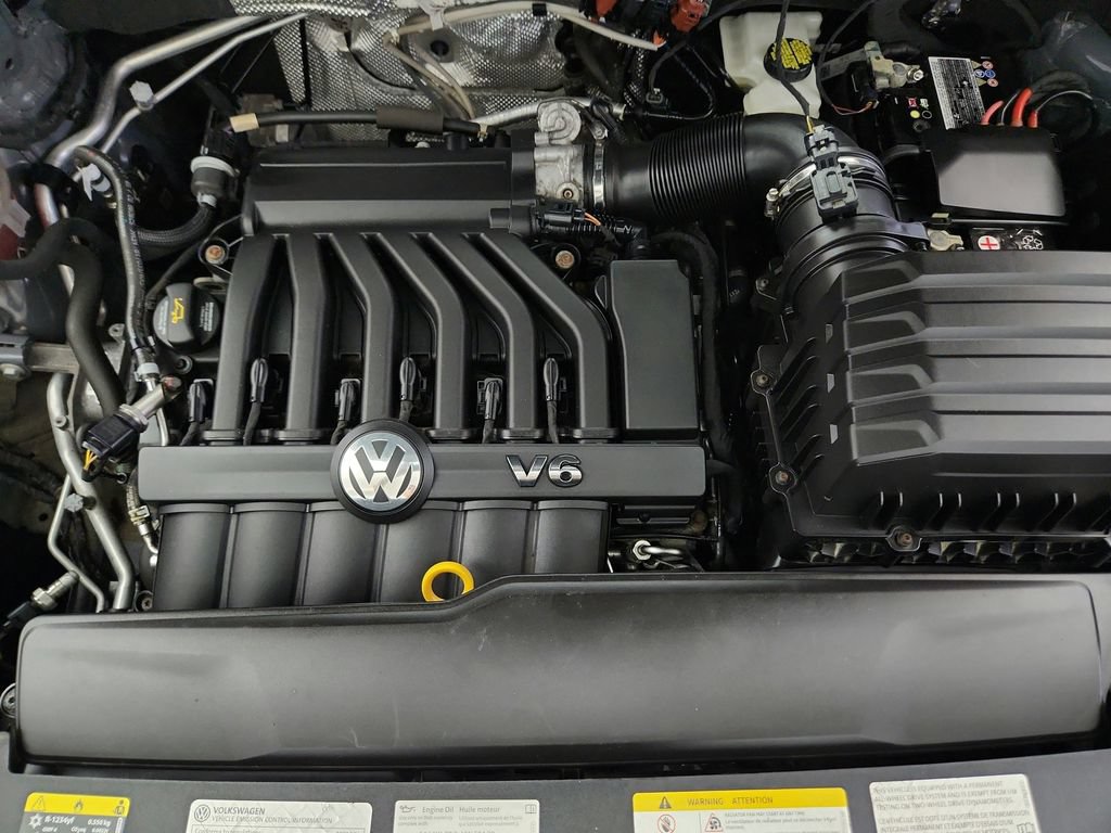 Used 2022 Volkswagen Atlas Cross Sport SEL Premium R-Line AWD/4WD image 43