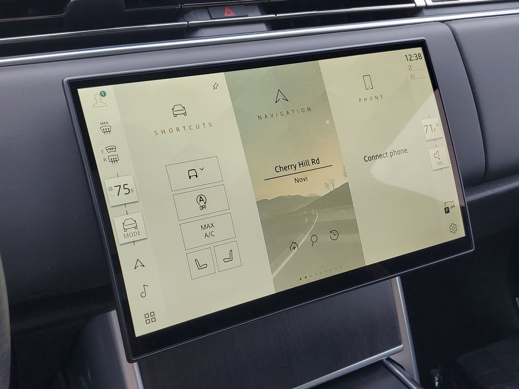 New 2026 Land Rover Range Rover Long Wheelbase SE image 20