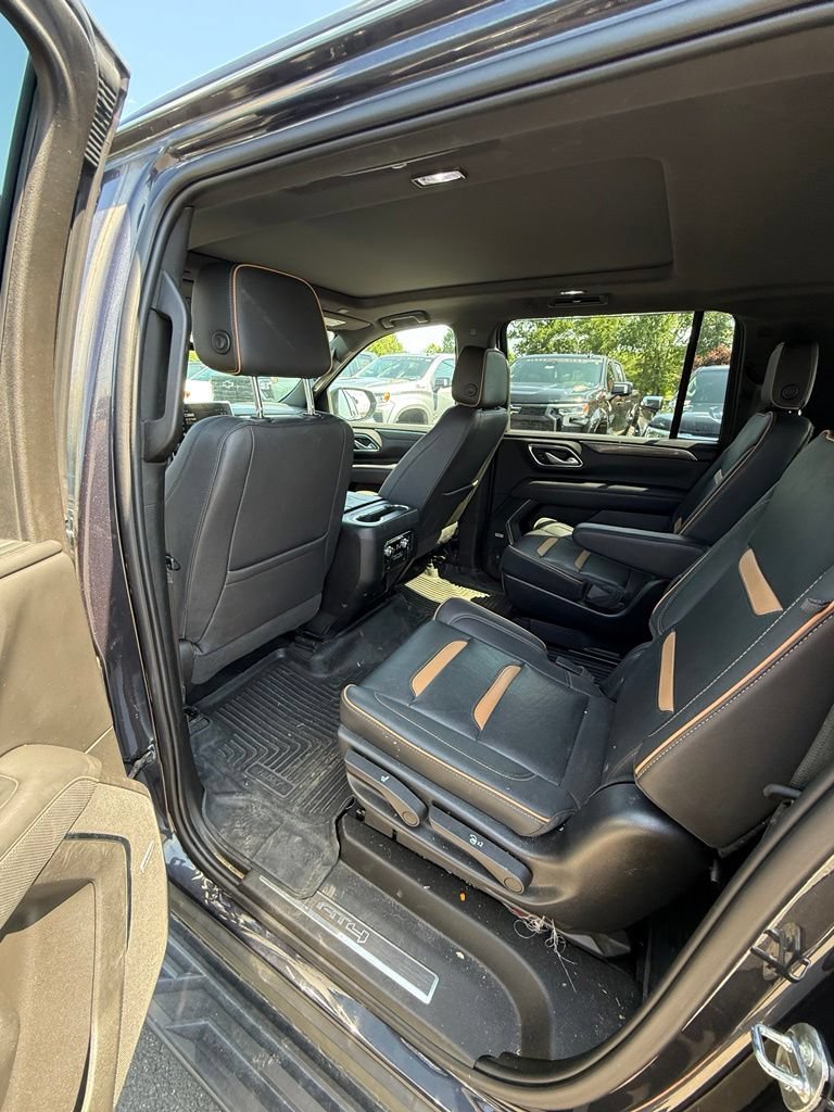 Used 2023 GMC Yukon XL AT4 w/ Technology Package AWD/4WD image 20