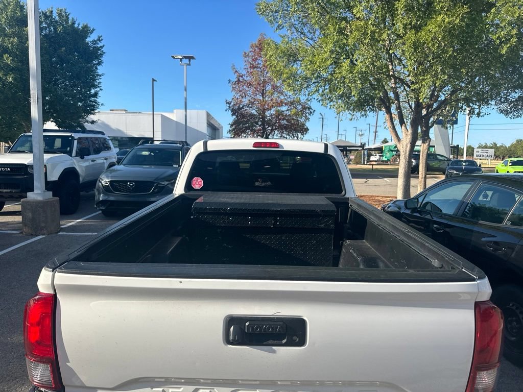 Used 2022 Toyota Tacoma SR RWD image 6
