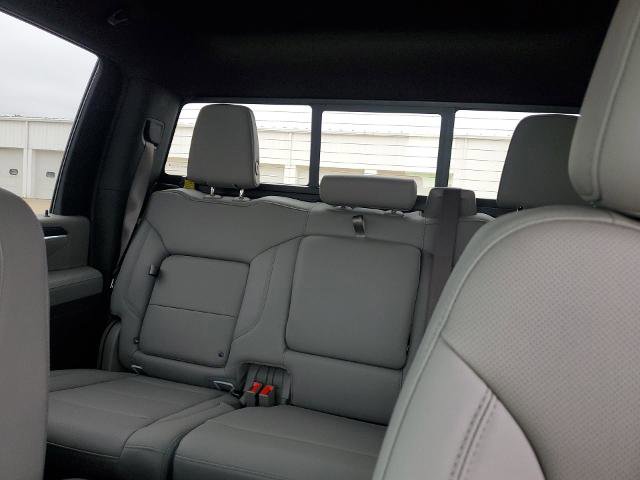 New 2026 GMC Sierra 2500 SLT w/ SLT Premium Package AWD/4WD image 28