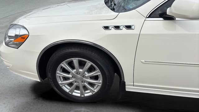 Used 2011 Buick Lucerne CXL FWD image 32