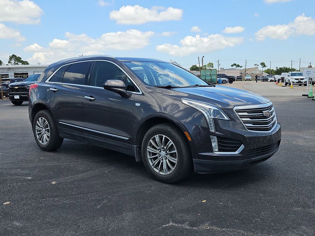 Used 2017 Cadillac XT5 Luxury w/ Driver Awareness Package FWD image 19