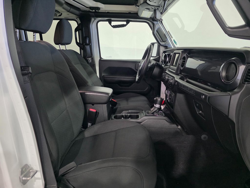 Used 2021 Jeep Wrangler Unlimited Sport image 19