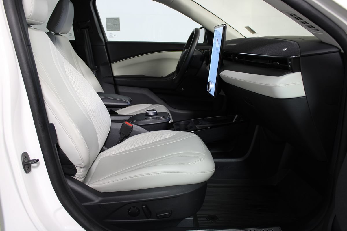 Used 2023 Ford Mustang Mach-E Premium RWD image 27