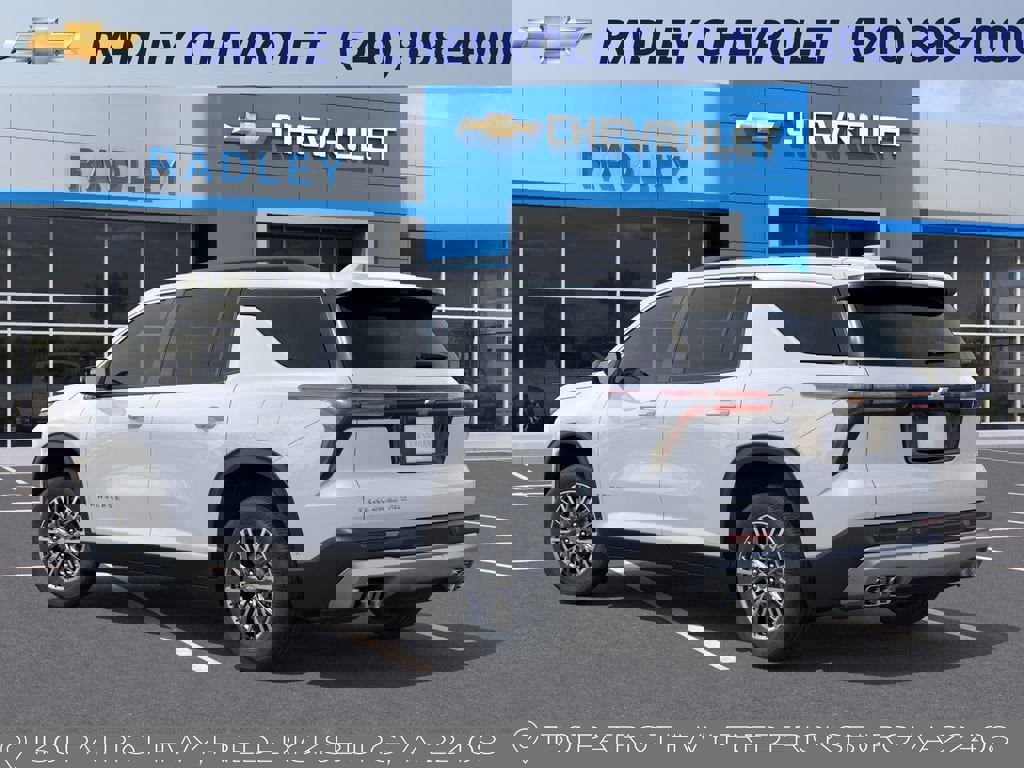 New 2026 Chevrolet Traverse LT w/ Driver Confidence Package image 3